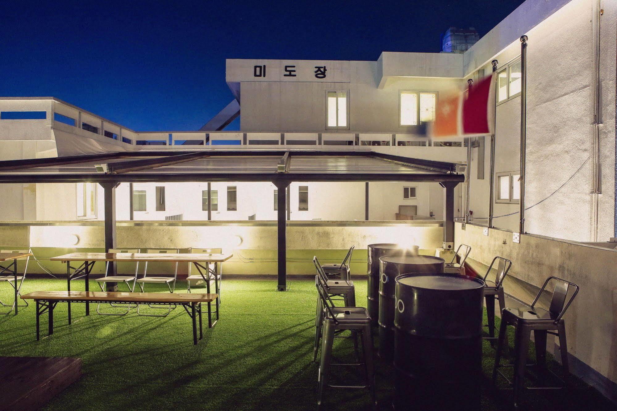 Mido Hostel مدينة سيوجويبو المظهر الخارجي الصورة